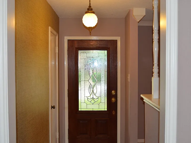 3214 Hunters Glen Dr — Photo 2
