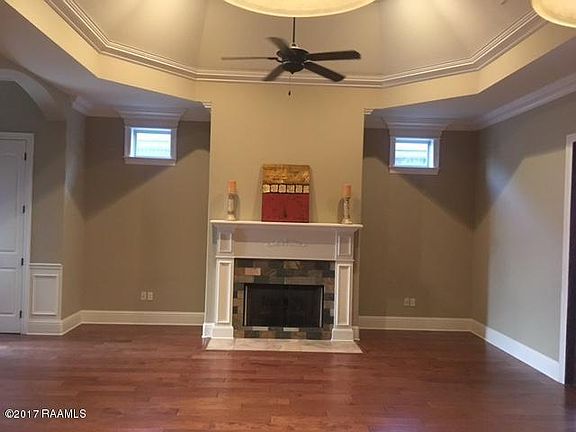 2nd image of 208 La Villa Cir