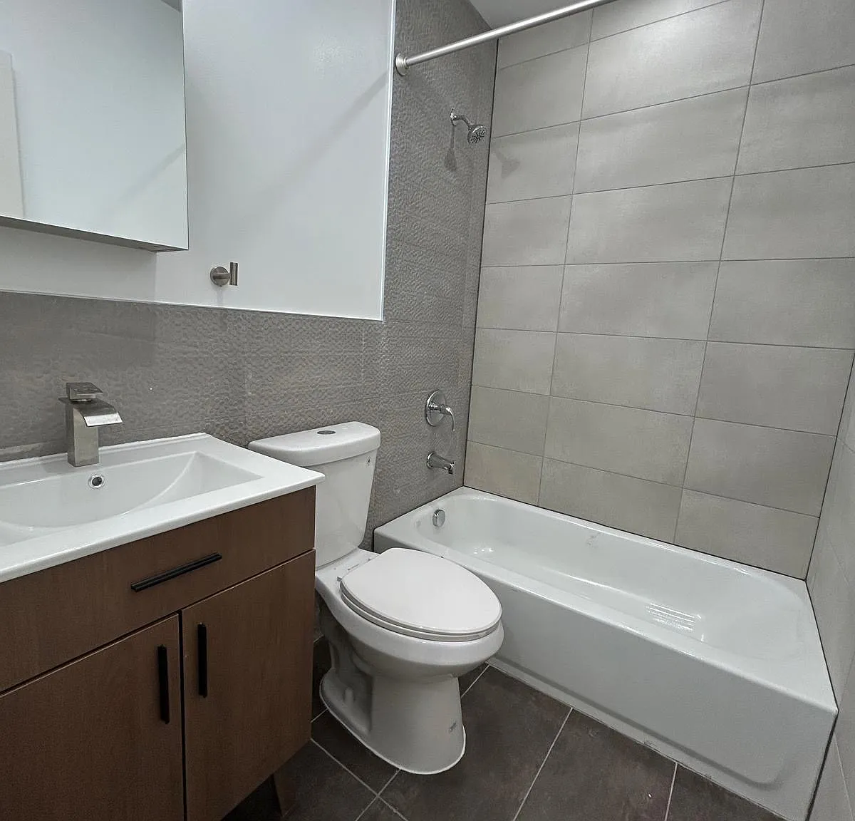 2 bed, $2,125 — Photo 1