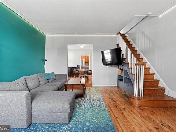 5th image of 425 Righter St