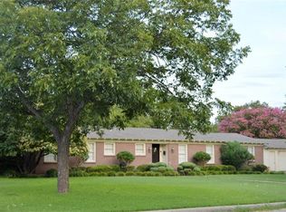 510 N Avenue Q, Clifton, TX 76634