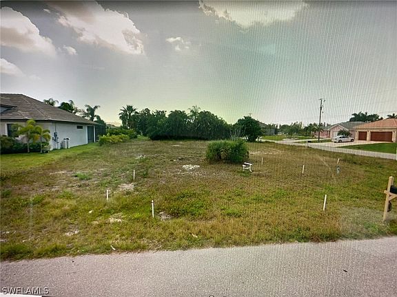 4th image of 1732 SW 44th Terrace Cpe