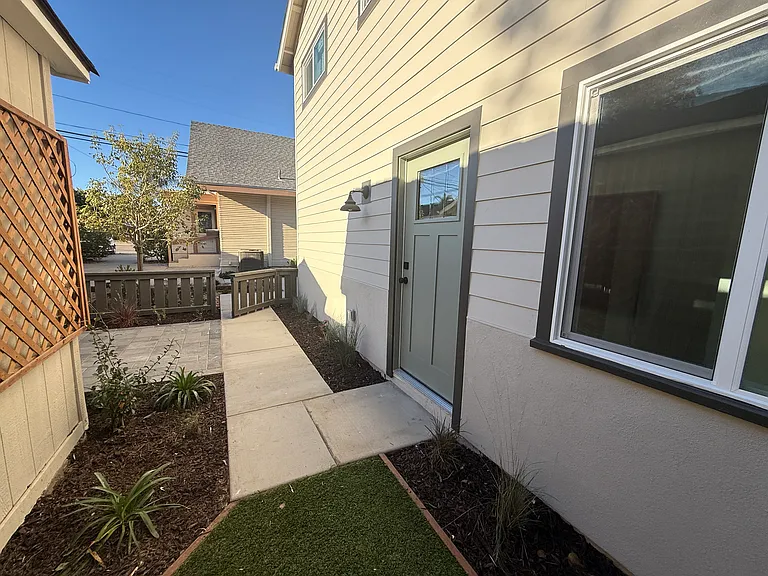 909 S Spruce St #1 — Photo 11