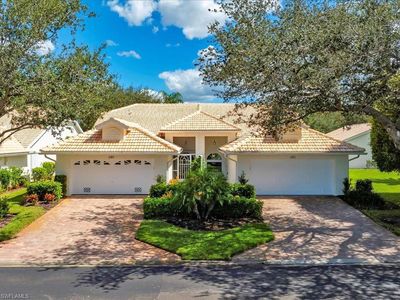 682 Wiggins Bay DR, Naples, FL, 34110