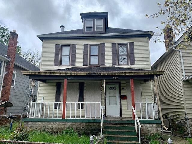 1st image of 557 E Gates St