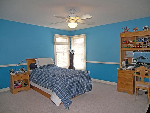 5th image of 4385 Wyandotte Woods Blvd