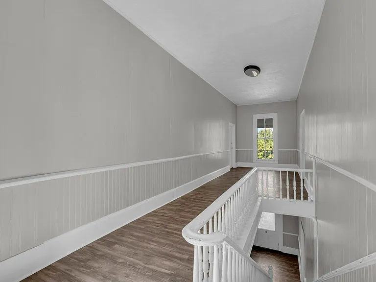 610 3rd Ave S — Photo 16