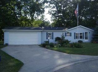 2101 Clarewood Ct, Elkhart, IN 46516