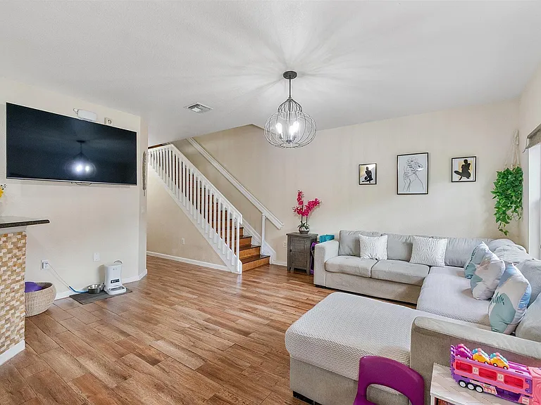 4755 Cypress St #4755 — Photo 6