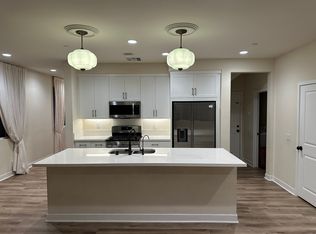 11881 Terra Vista Way, Lake View Terrace, CA 91342