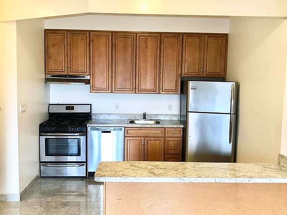 4th image of 28-42 38th St #4B