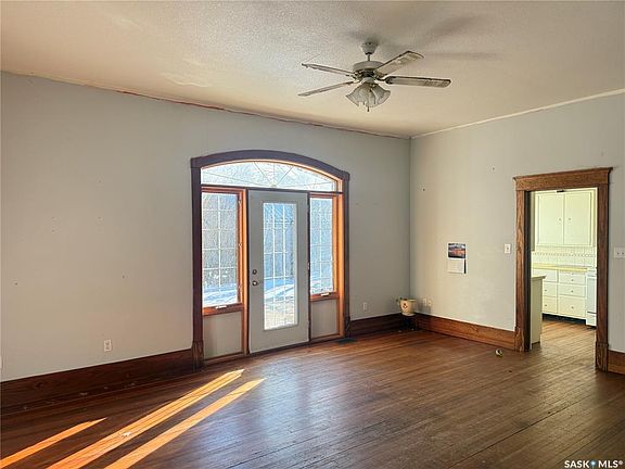 5th image of 310 Bounty STREET