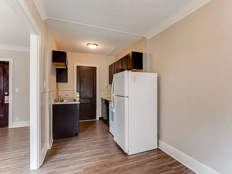 3325 Nicollet Avenue — Photo 3