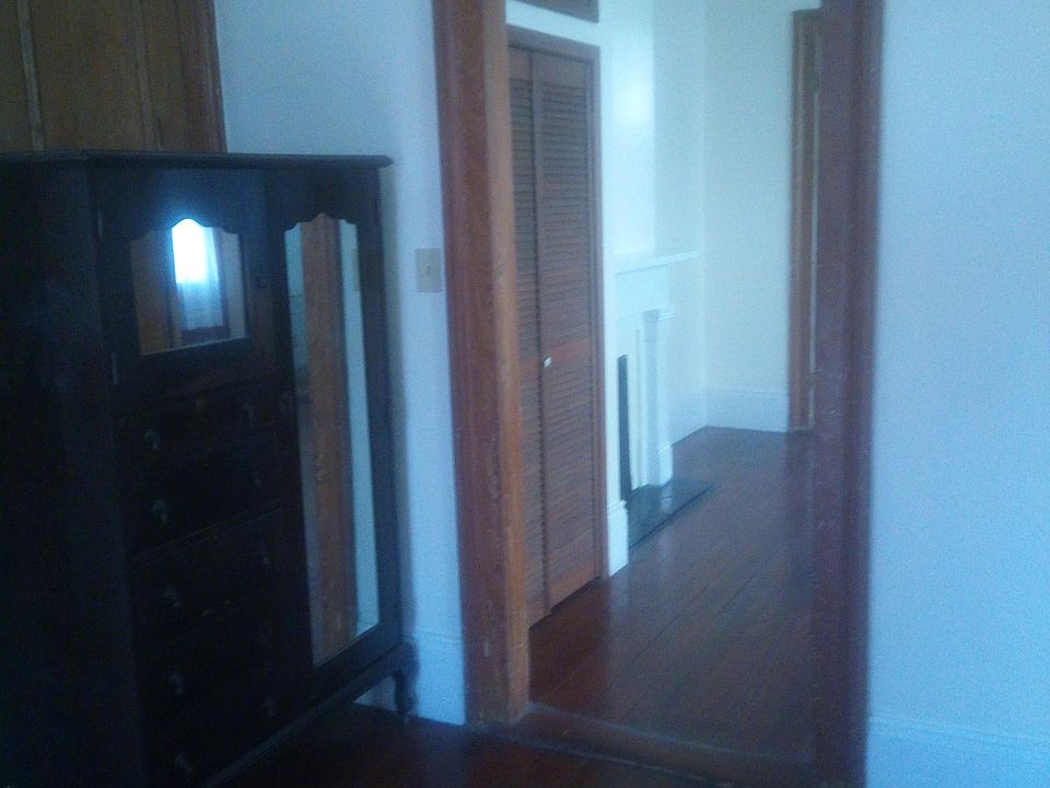 1st image of 2857 Grand Ave
