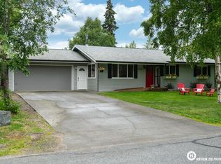 10336 Le Doux Ln, Eagle River, AK 99577