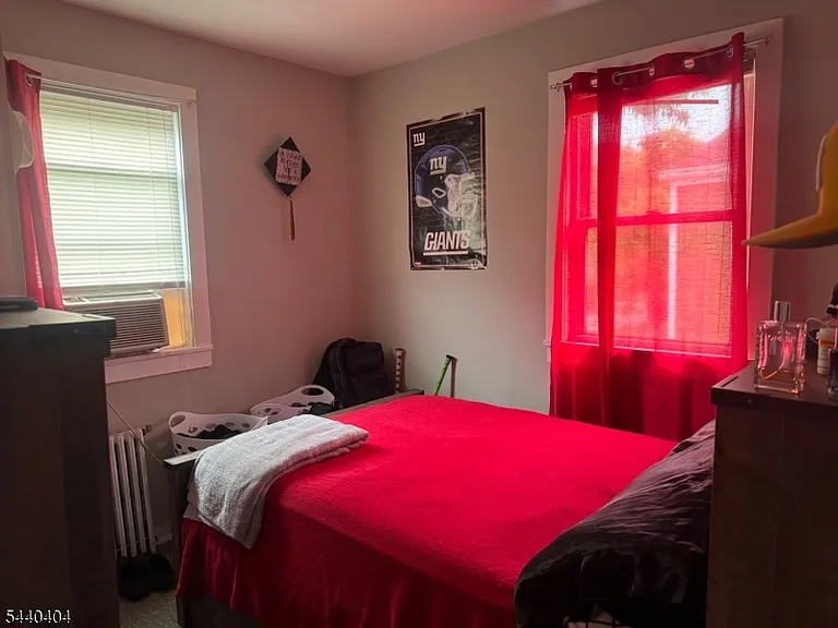 27 Somerset St #2 — Photo 7