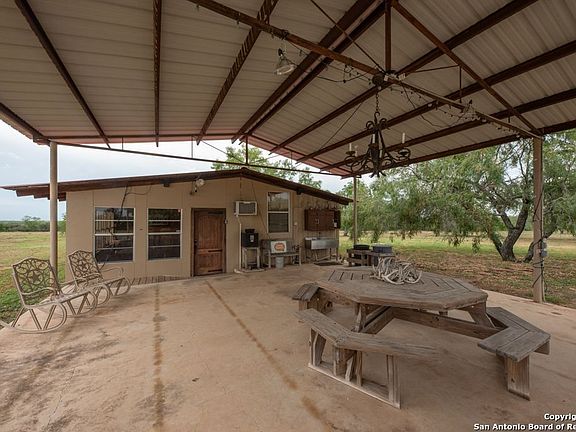 4th image of 4978 county road 427