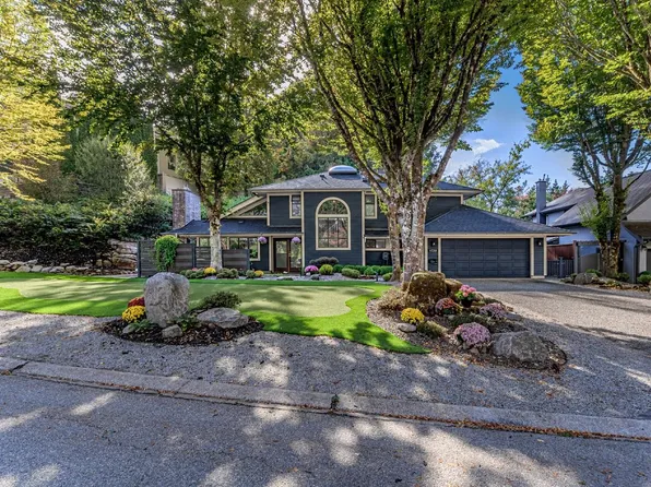 4739 Woodgreen Dr, West Vancouver, BC V7S 3A2