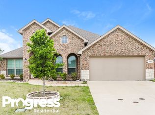 421 Noble Nest Dr, Midlothian, TX 76065