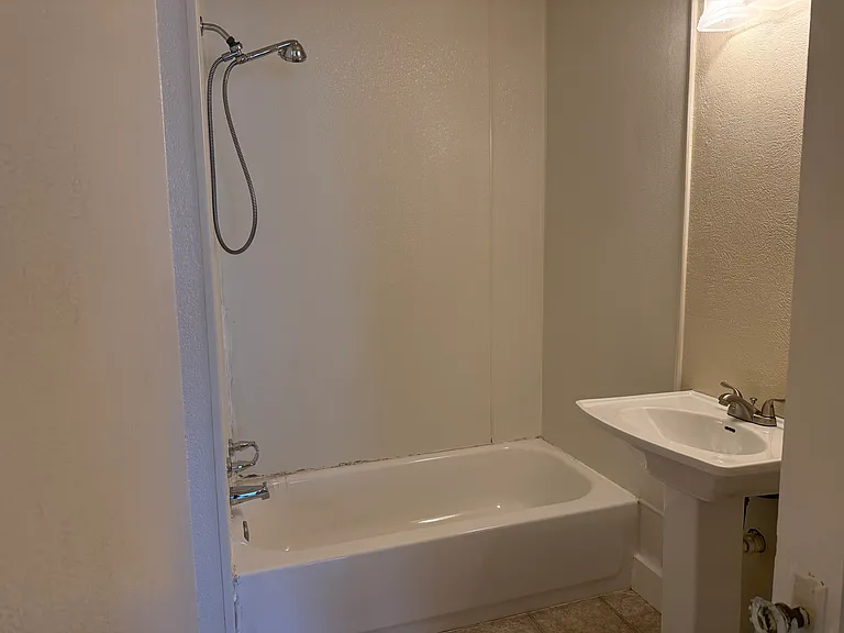418 N Crawford Ave — Photo 20