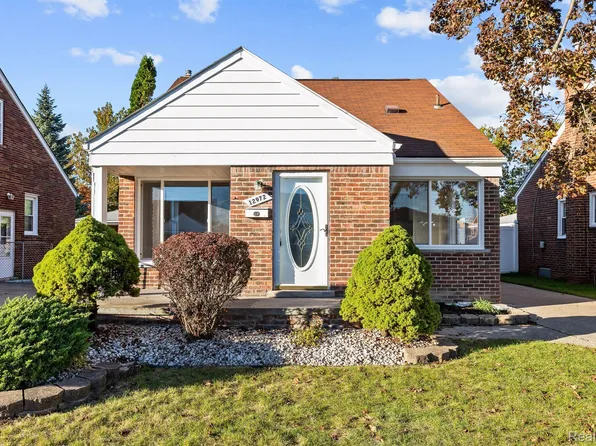 12972 Callender St, Southgate, MI 48195
