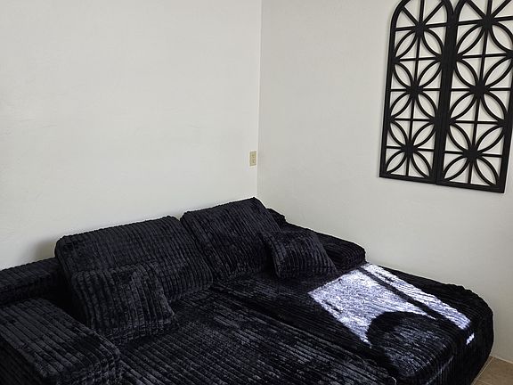 5th image of 88 W River Rd Unit 2