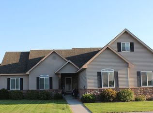 456 E Appaloosa Dr, Sugar City, ID 83448