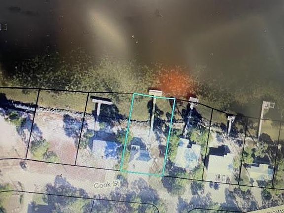 2nd image of 327 Cook St