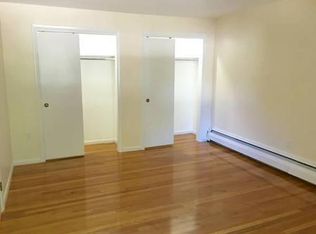 161 Grove St #1, Chestnut Hill, MA 02467
