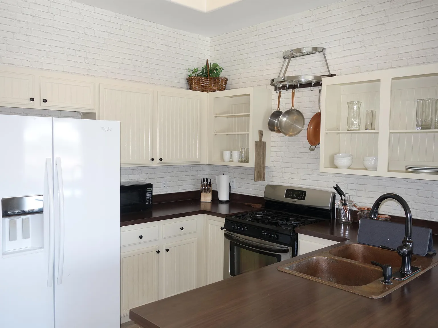 2305 W. Horizon Ridge Pkwy #1323 - 1 — Photo 4