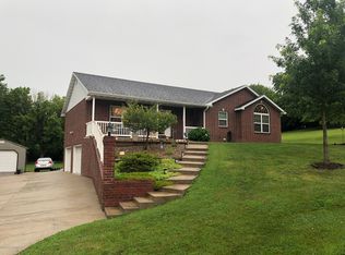 3920 Shamrock Rd, Jefferson City, MO 65101