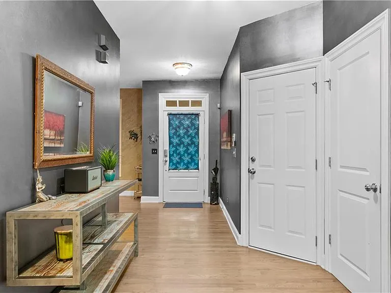 1636 Drew Dr NW — Photo 3