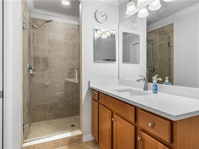 9820 Giaveno Cir #1422 — Photo 10