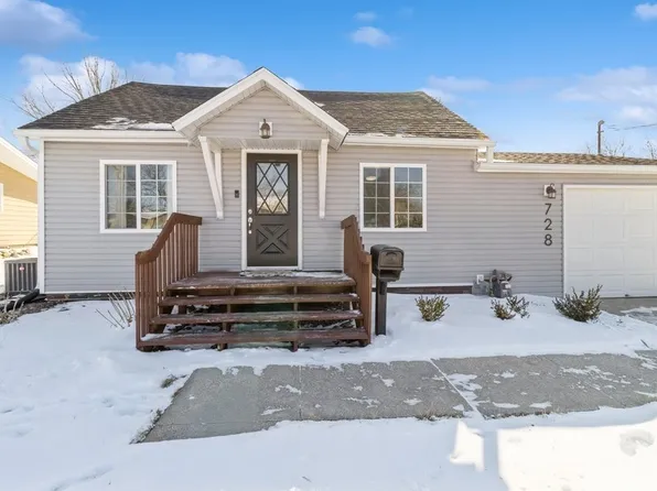 728 E 1st St, Madrid, IA 50156