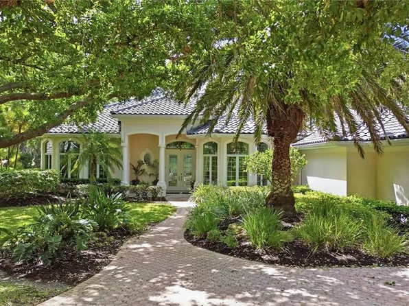 402 E Macewen Dr, Osprey, FL 34229