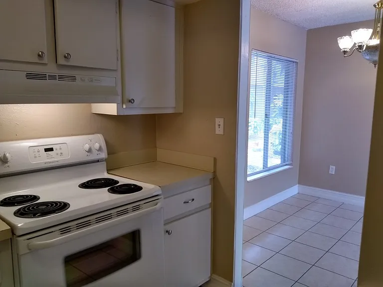 1830 Maravilla Ave #309 — Photo 6