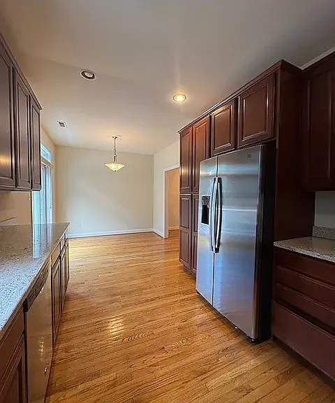 748 Moore Ave — Photo 13