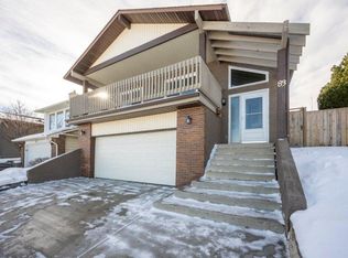 83 Beacham Way NW, Calgary, AB T3K1R7