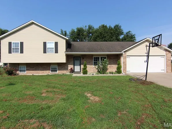 315 Melissas Dr, Jackson, MO 63755