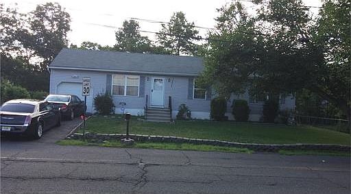 4th image of 182 Girard Ave