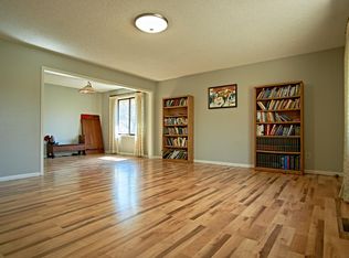 10205 Toledo Cir, Bloomington, MN 55437
