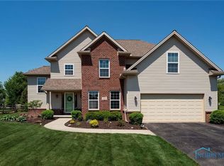 3121 Sterlingwood Ln, Perrysburg, OH 43551