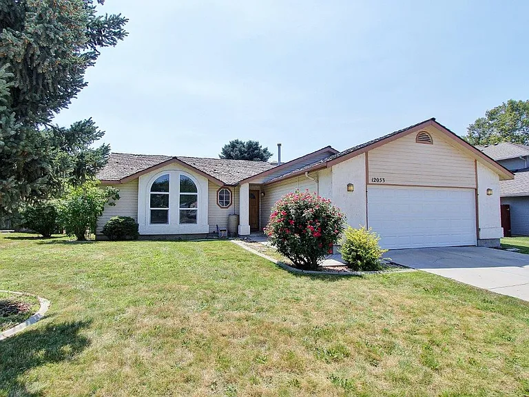 12053 W Hickory Dr — Photo 1