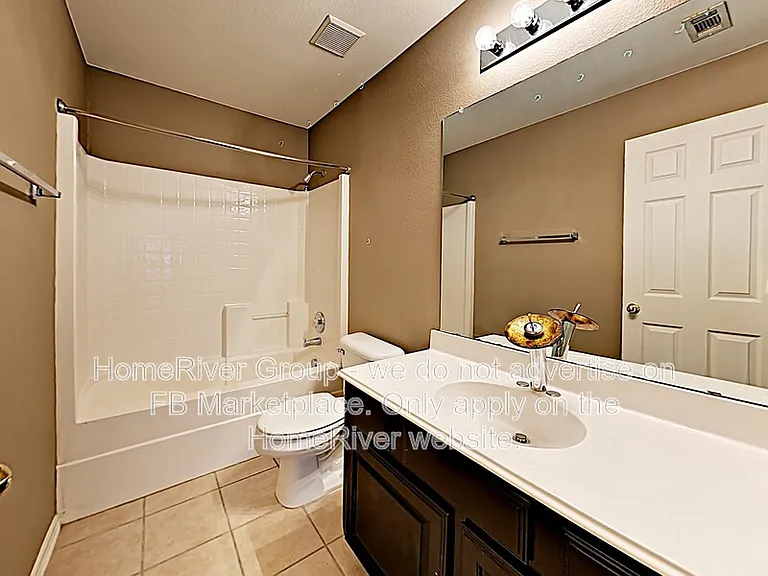 2405 N Brook Dr — Photo 13
