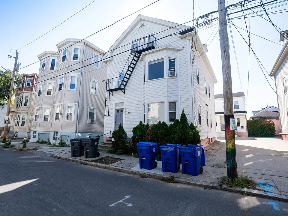 98 Penn St #2
