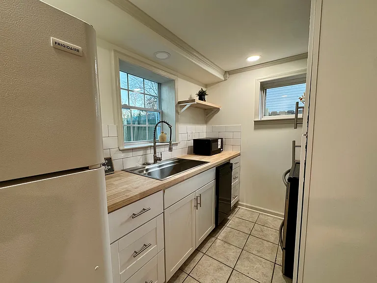 801 Seiler Ave #CARRIAGE HOUSE A — Photo 6