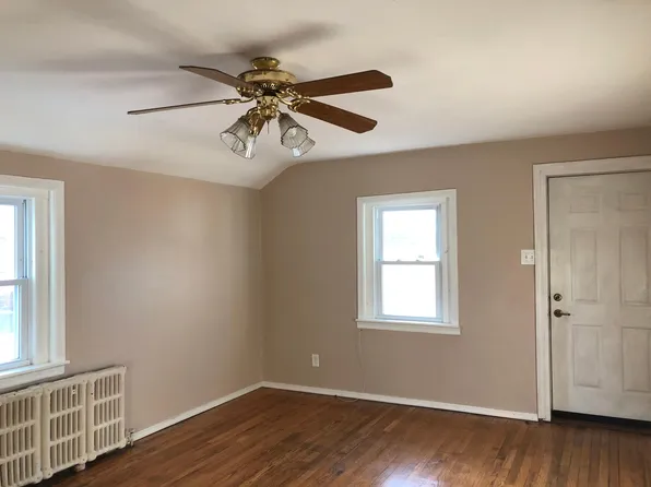 48 Buckwalter Rd, Spring City, PA 19475