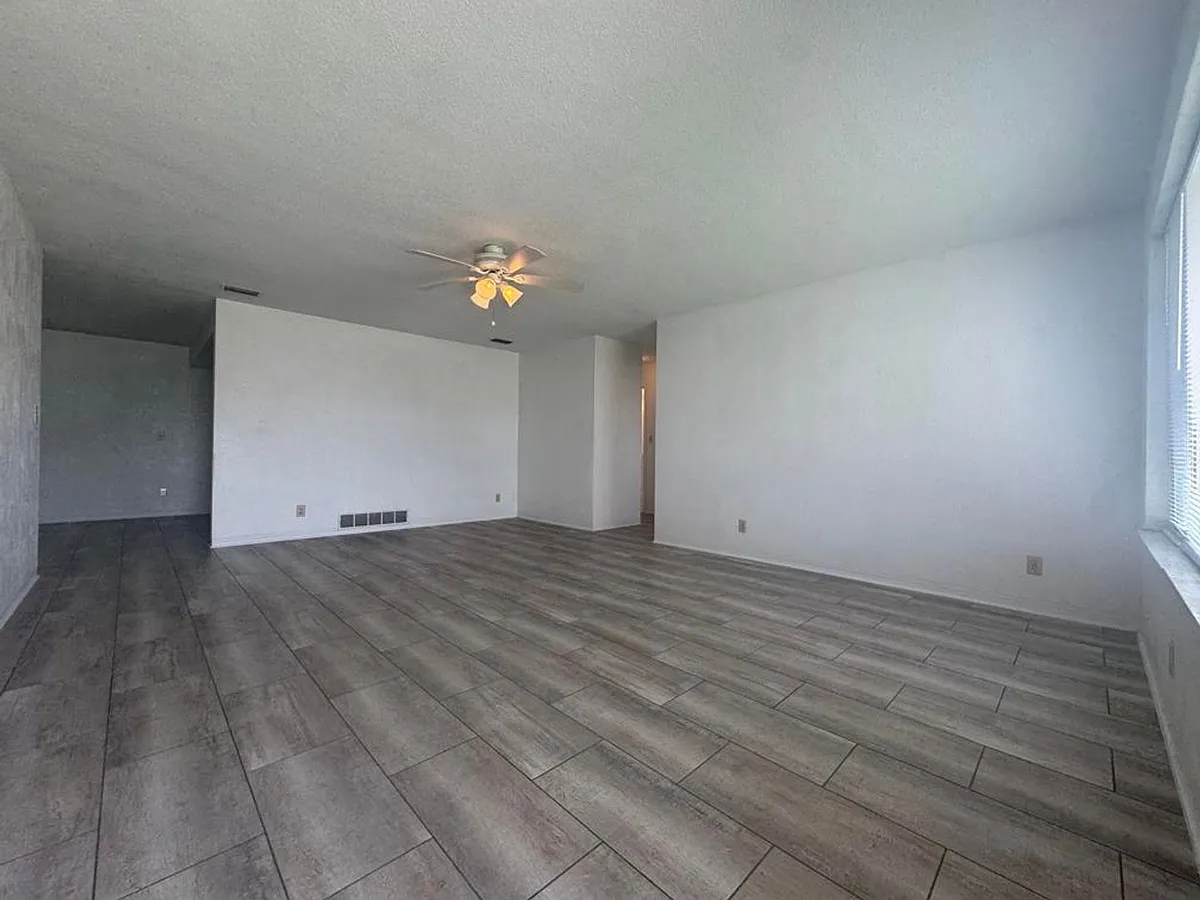 Building Photo - 11 San Jose Cir