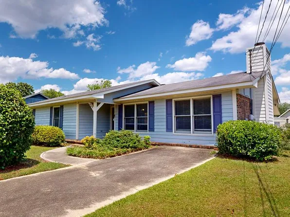 809 Clearmont Dr, Dothan, AL 36301