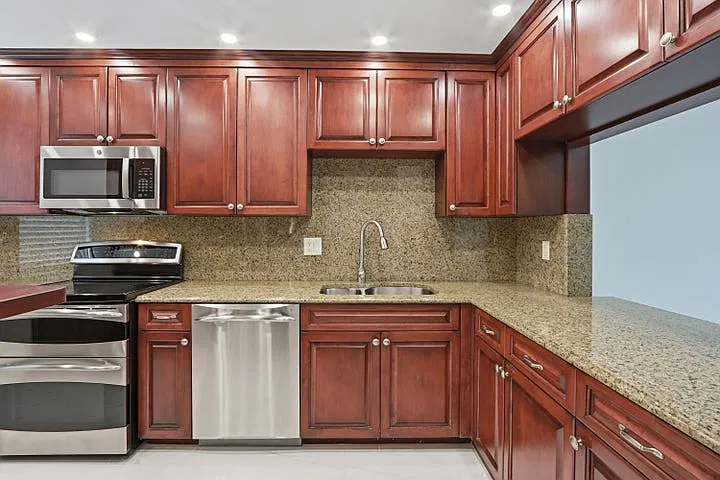 2 bed, 1241 sqft, $3,700 — Photo 3